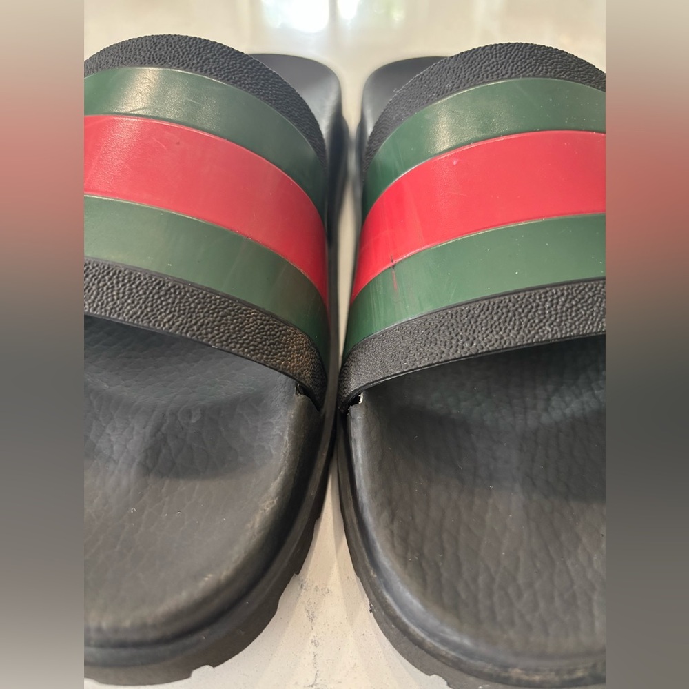 Gucci Men’s Web Signature Slide Sandals - Picture 8 of 14